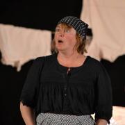 935316_586438051389914_1133486944_n